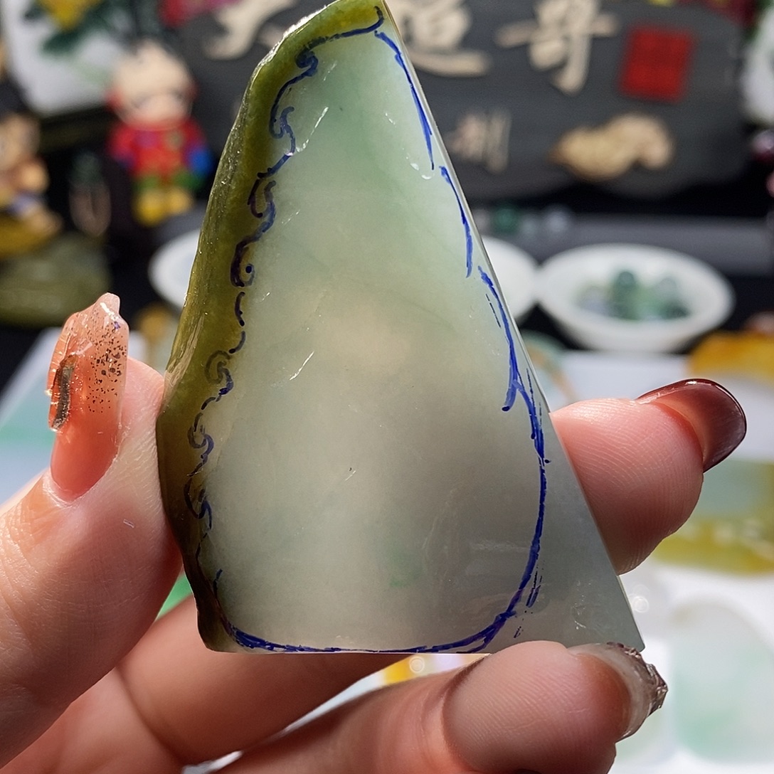 翡翠未镶嵌颈饰包工