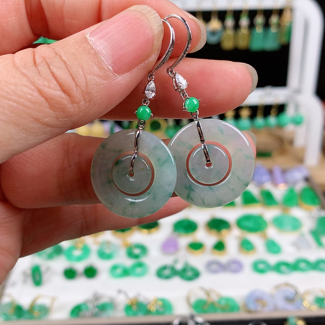 翡翠耳饰18K金镶嵌的