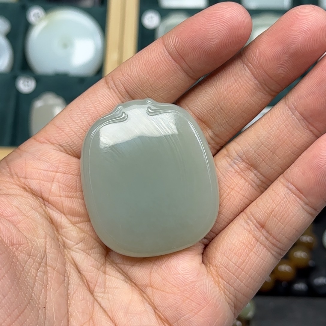 和田玉未镶嵌挂件