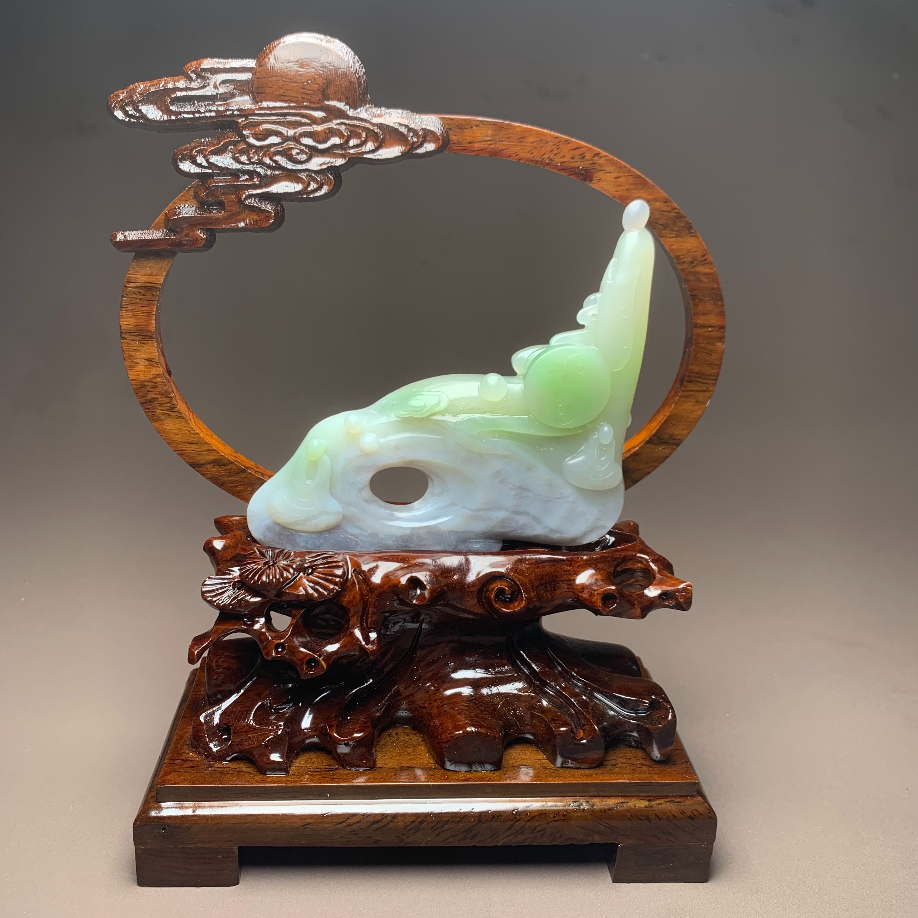 D238珠宝玉石精选和田玉摆件