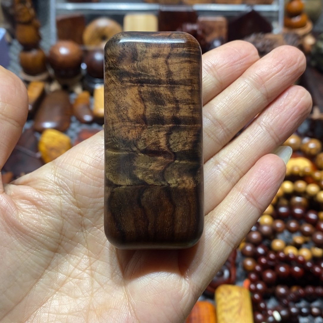 软***玉交趾黄檀（大红酸枝）木