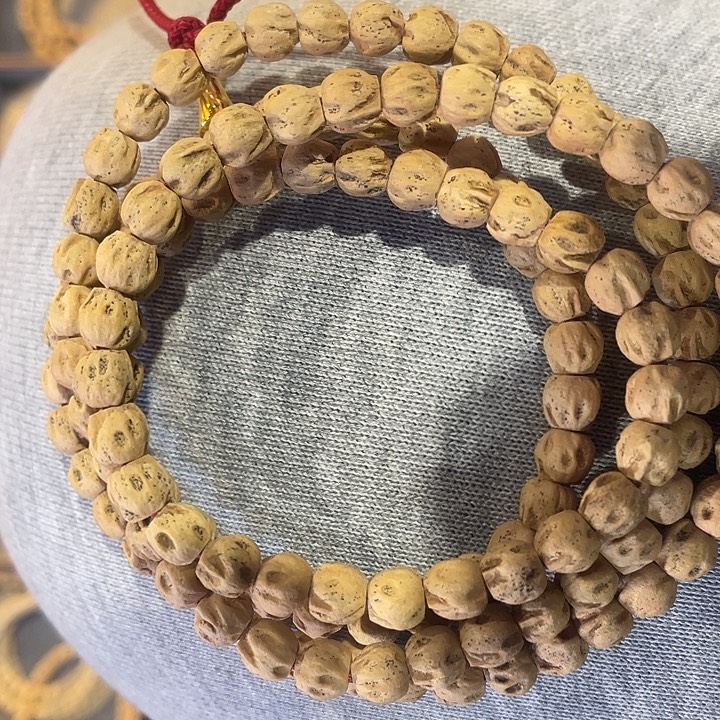 柏香籽/百香籽吊坠外星人百香108深坑