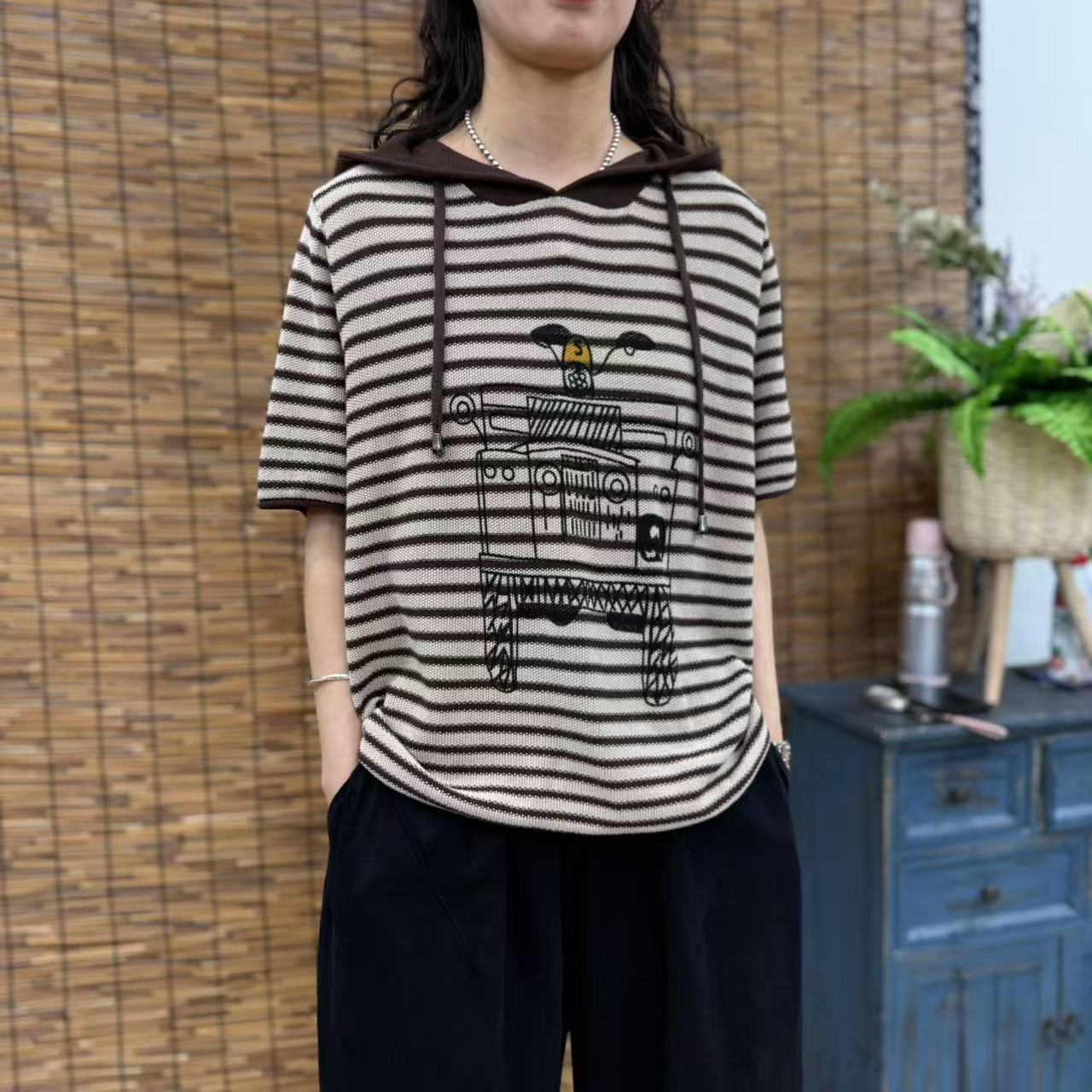 9692新款时尚休闲卡通图案减龄针织短袖连帽T恤
