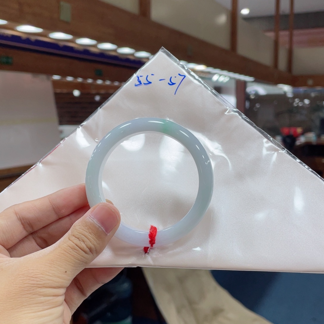 未镶嵌手镯翡翠翡翠