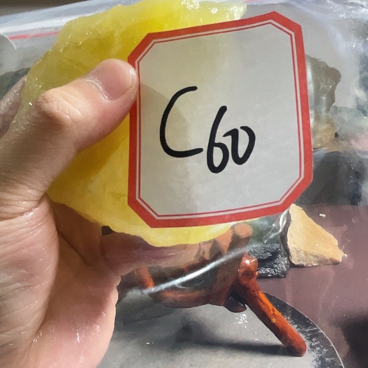 蛇纹石玉未镶嵌珠宝奇石