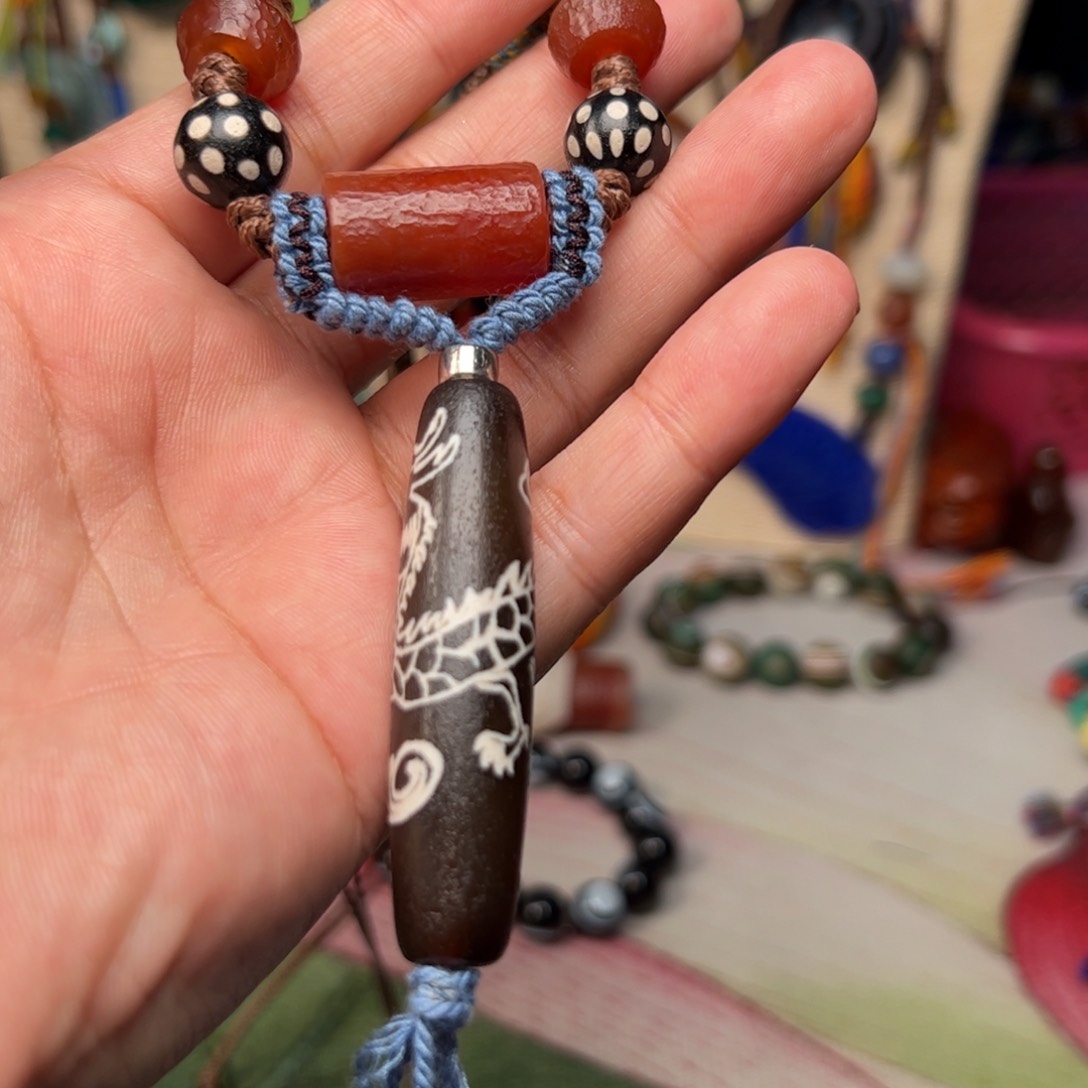 玛瑙/玉髓颈饰未镶嵌