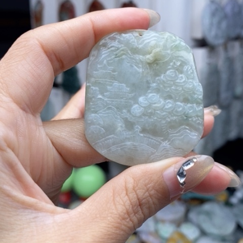 翡翠颈饰未镶嵌翡翠