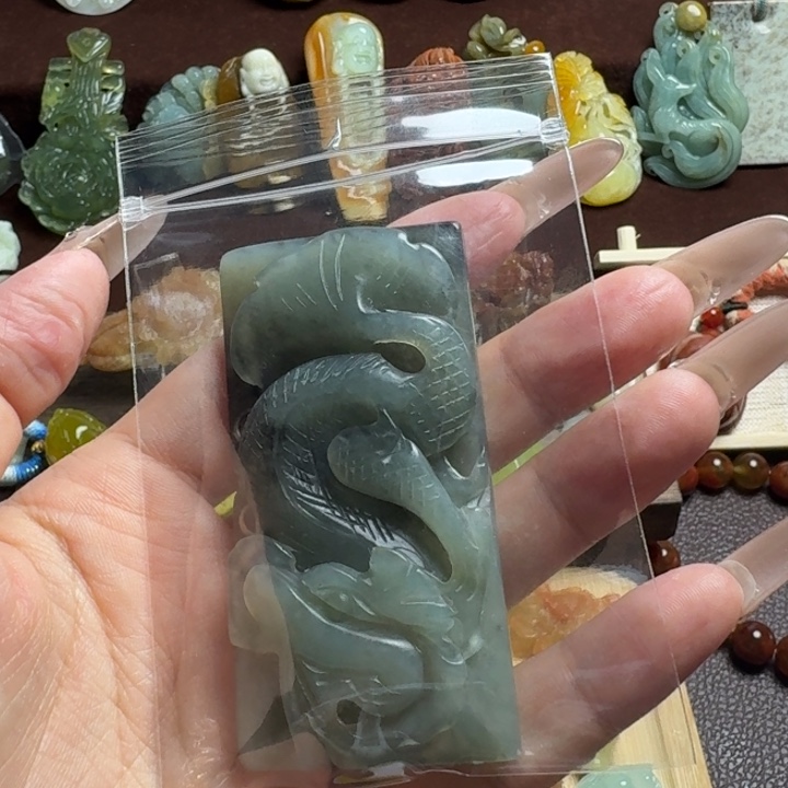 光***月蛇纹石玉未镶嵌吊坠