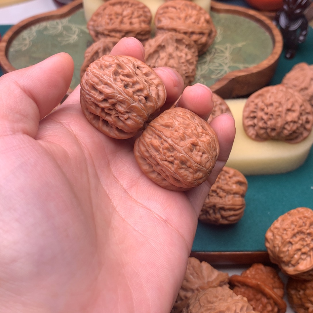 夏***丶文玩核桃把件核桃