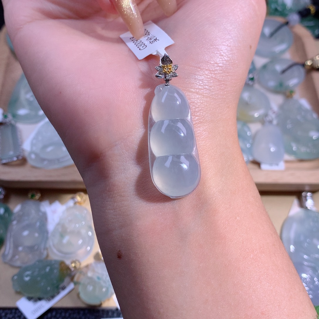 翡翠吊坠(不含链)18K金镶嵌