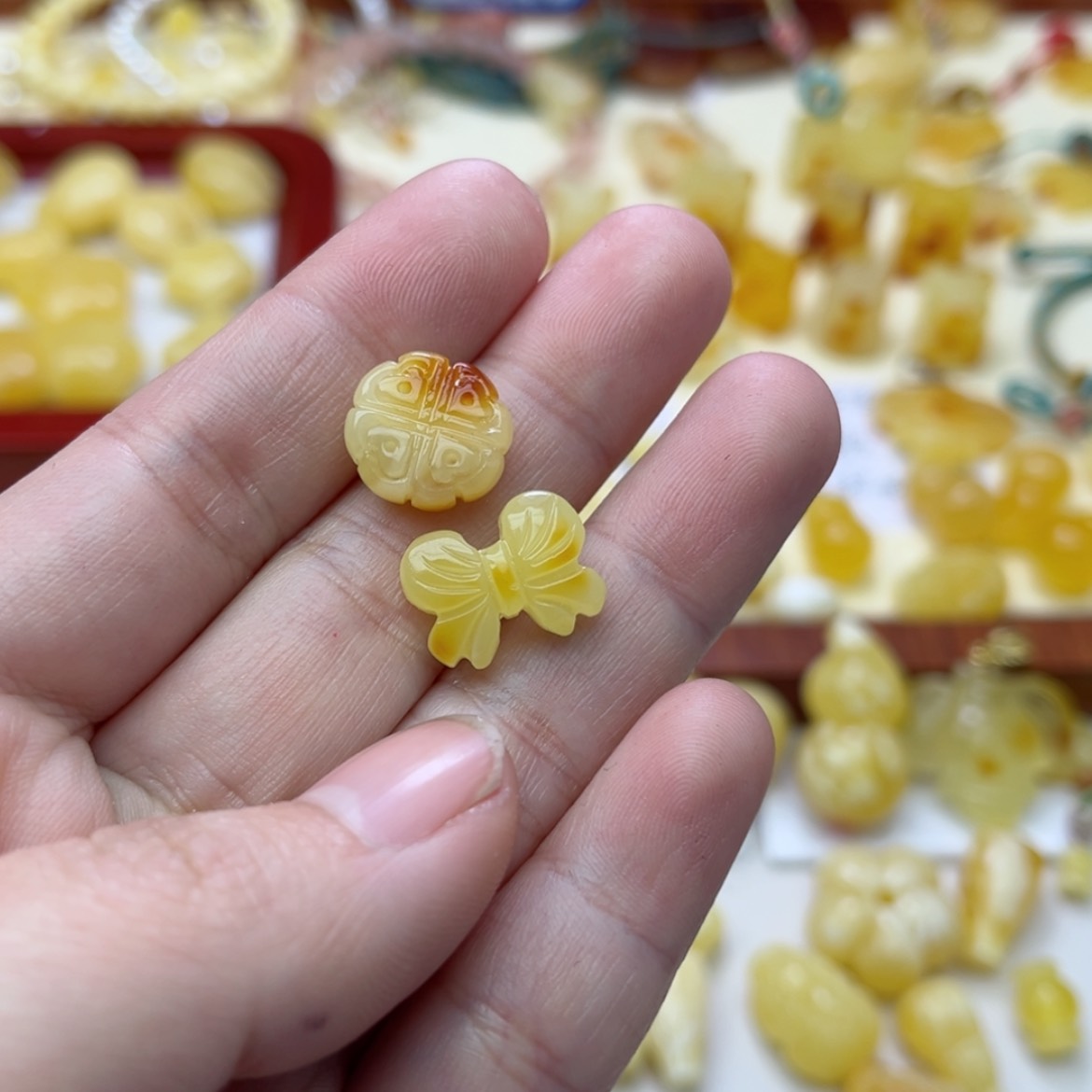 【闪购商品】蜜蜡裸石未镶嵌配饰