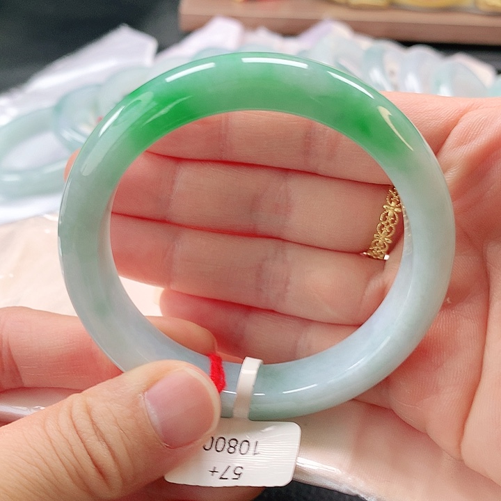 未镶嵌手镯翡翠缅甸A货翡翠手镯