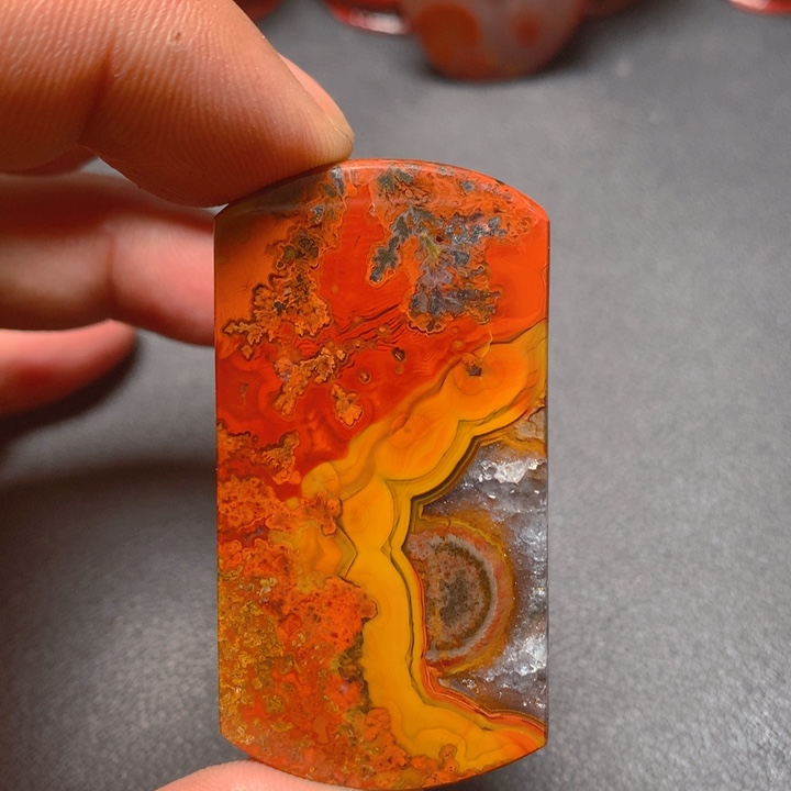 玛瑙/玉髓颈饰未镶嵌乱**纷