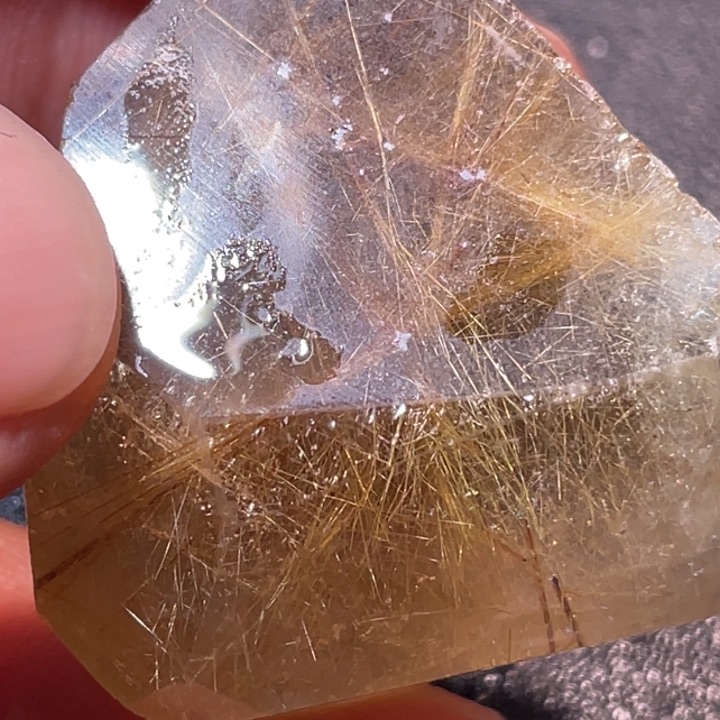 尙***水未镶嵌颈饰发晶钛晶