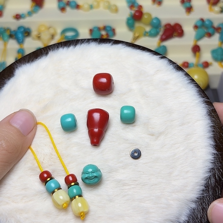 非金属顶12.腰10.三通12.弥勒一个，弟子678.黄隔片