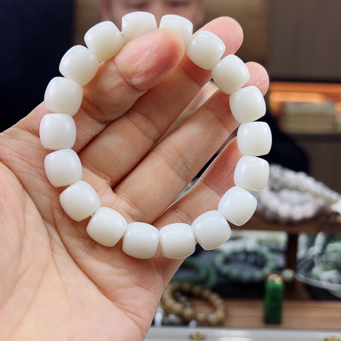 未镶嵌手链和田玉小*米达卡12