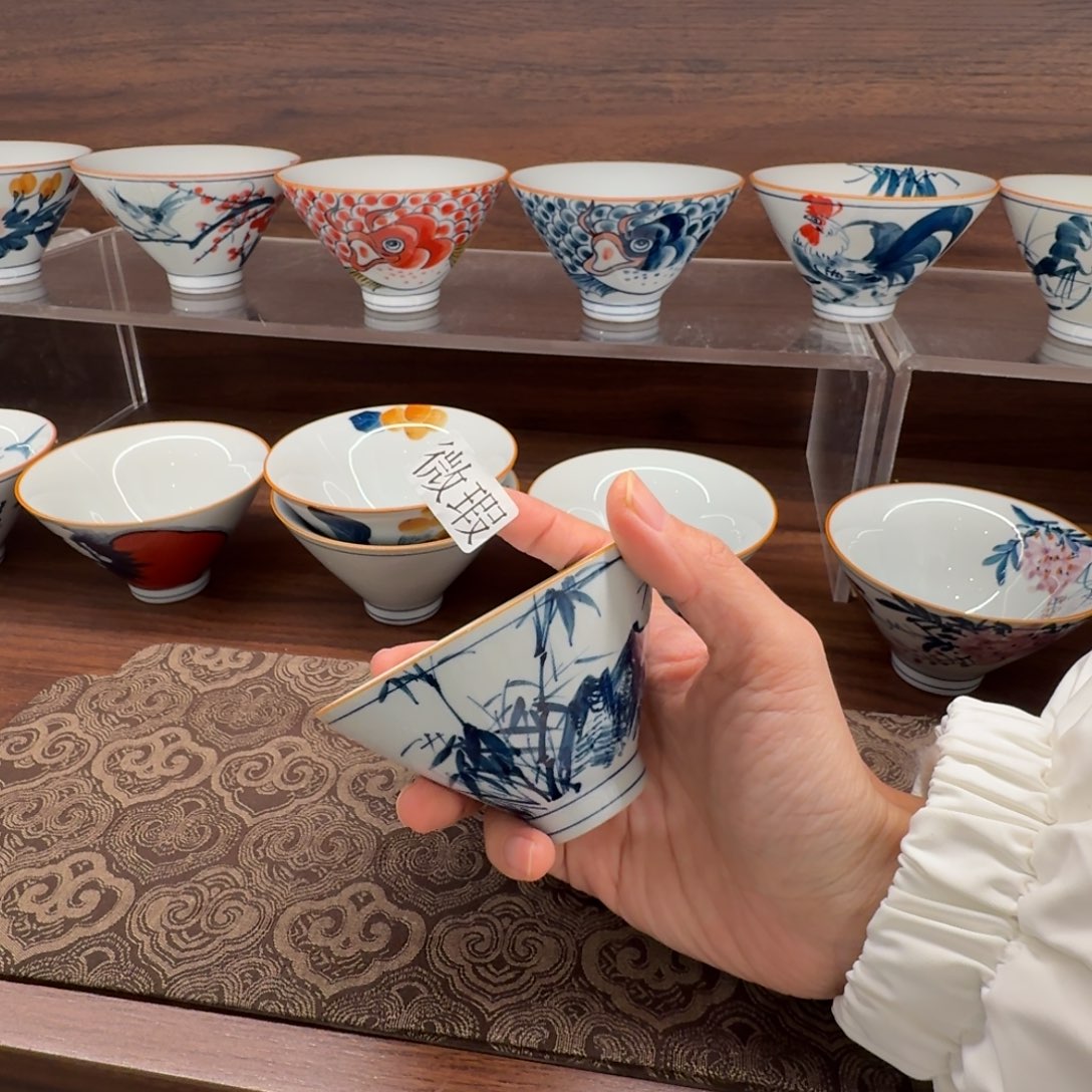 釉下手绘茶具微瑕