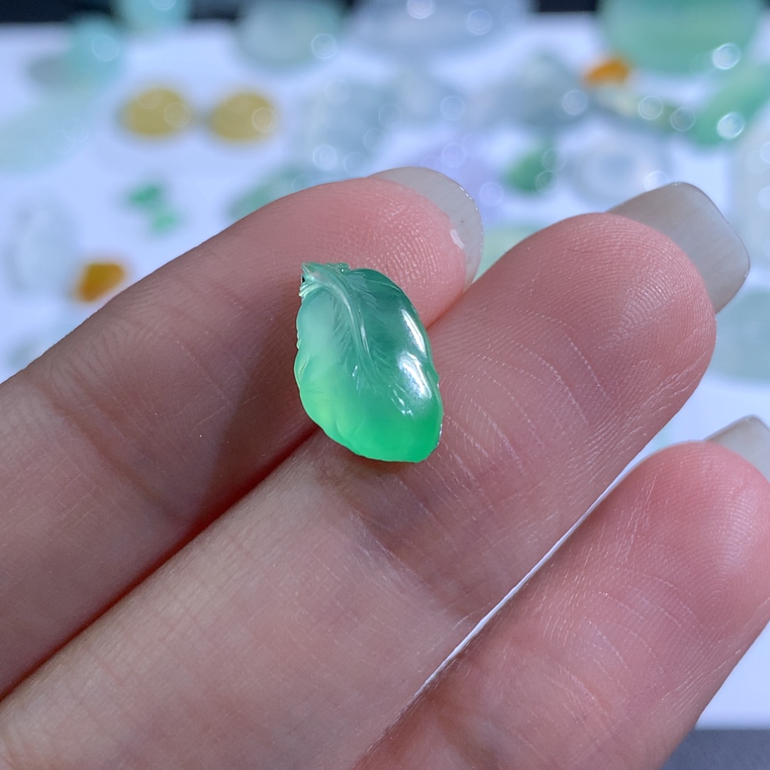 翡翠颈饰未镶嵌12 7.3 3.1