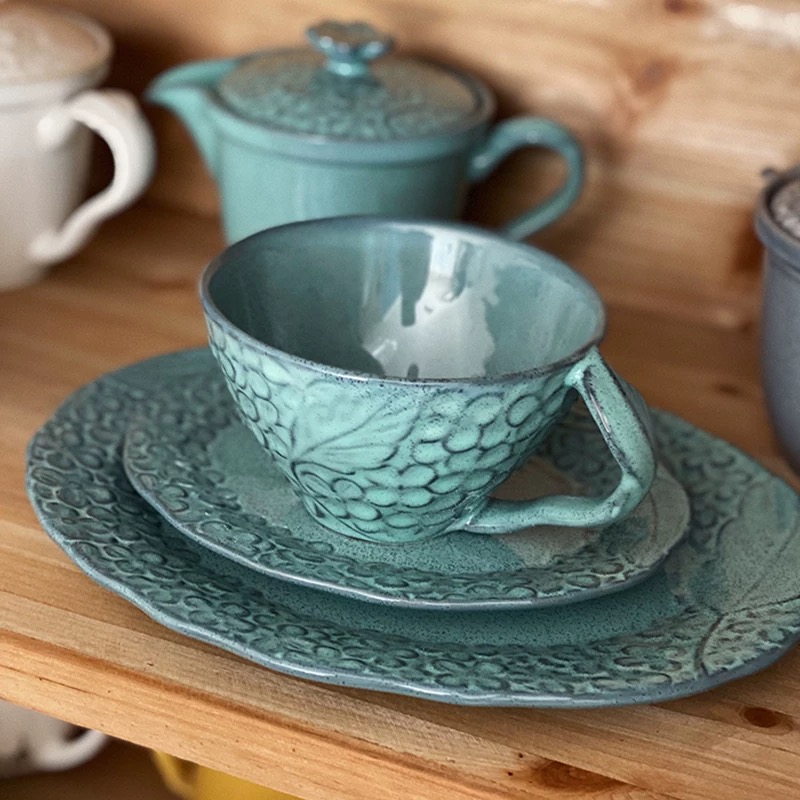 【特价】日本进口美浓烧aito浮雕花藤系列咖啡杯碟