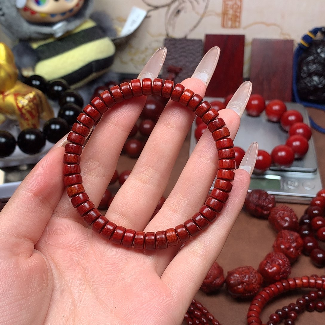 檀香紫檀（小叶紫檀）4✖️7药片珠