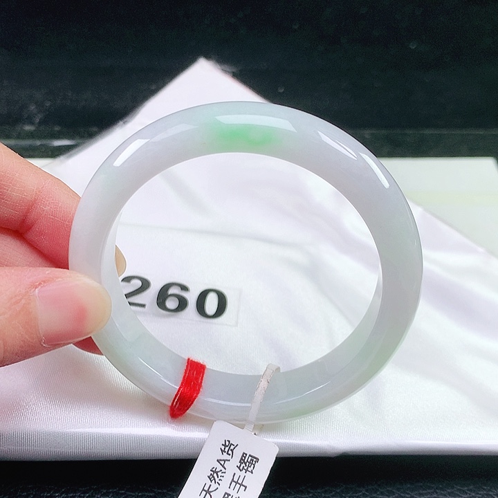 未镶嵌手镯翡翠260