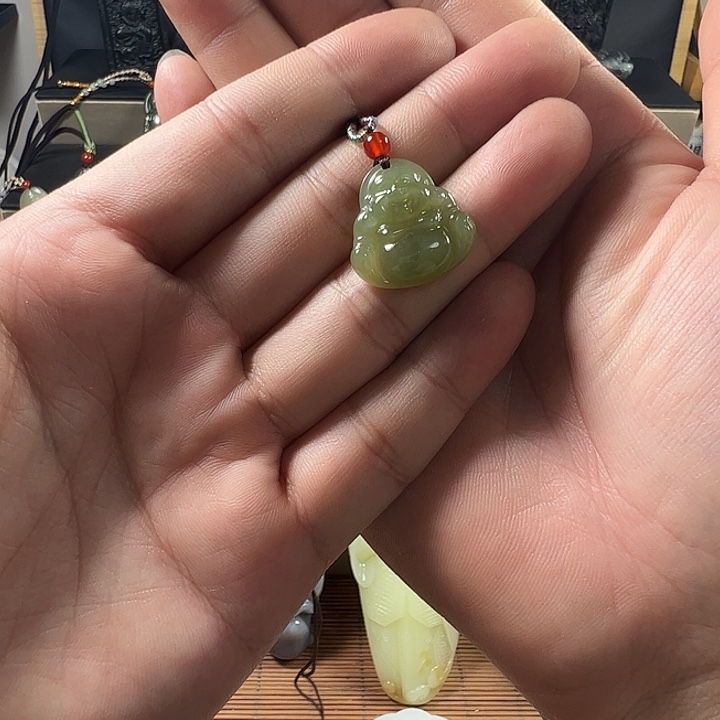 和田玉未镶嵌项链