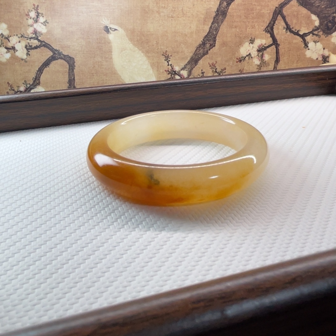 石英质玉（黄龙玉）未镶嵌手镯