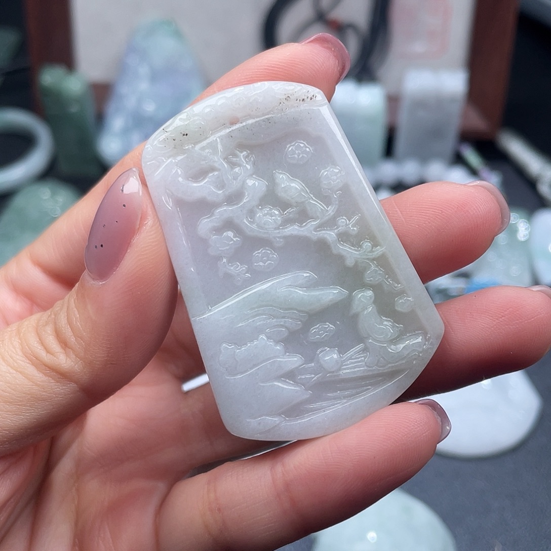 翡翠未镶嵌颈饰翡翠