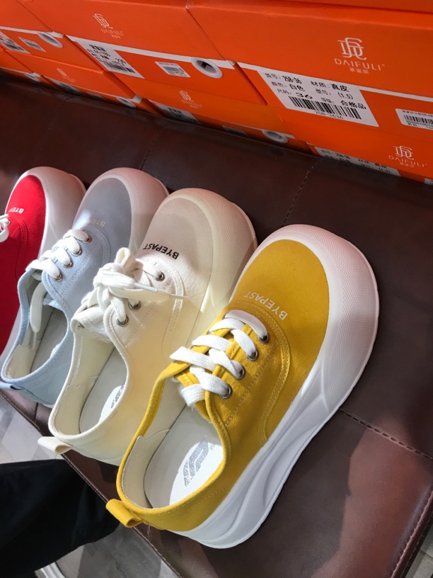 【伟伟女鞋工厂店】8512韩版厚底增高帆布休闲鞋