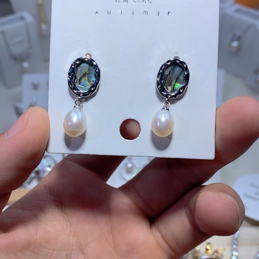 银S925镶嵌淡水珍珠耳饰