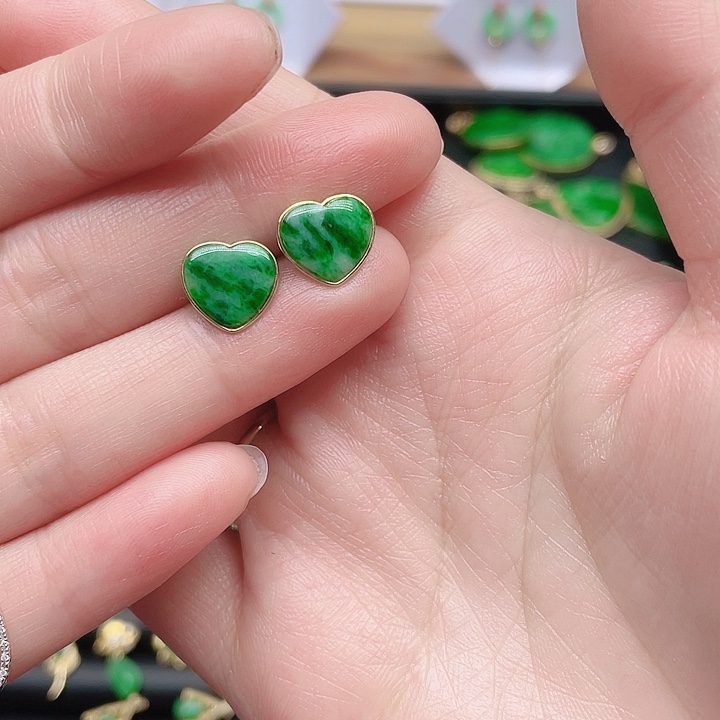 翡翠耳饰18K金镶嵌天然翡翠