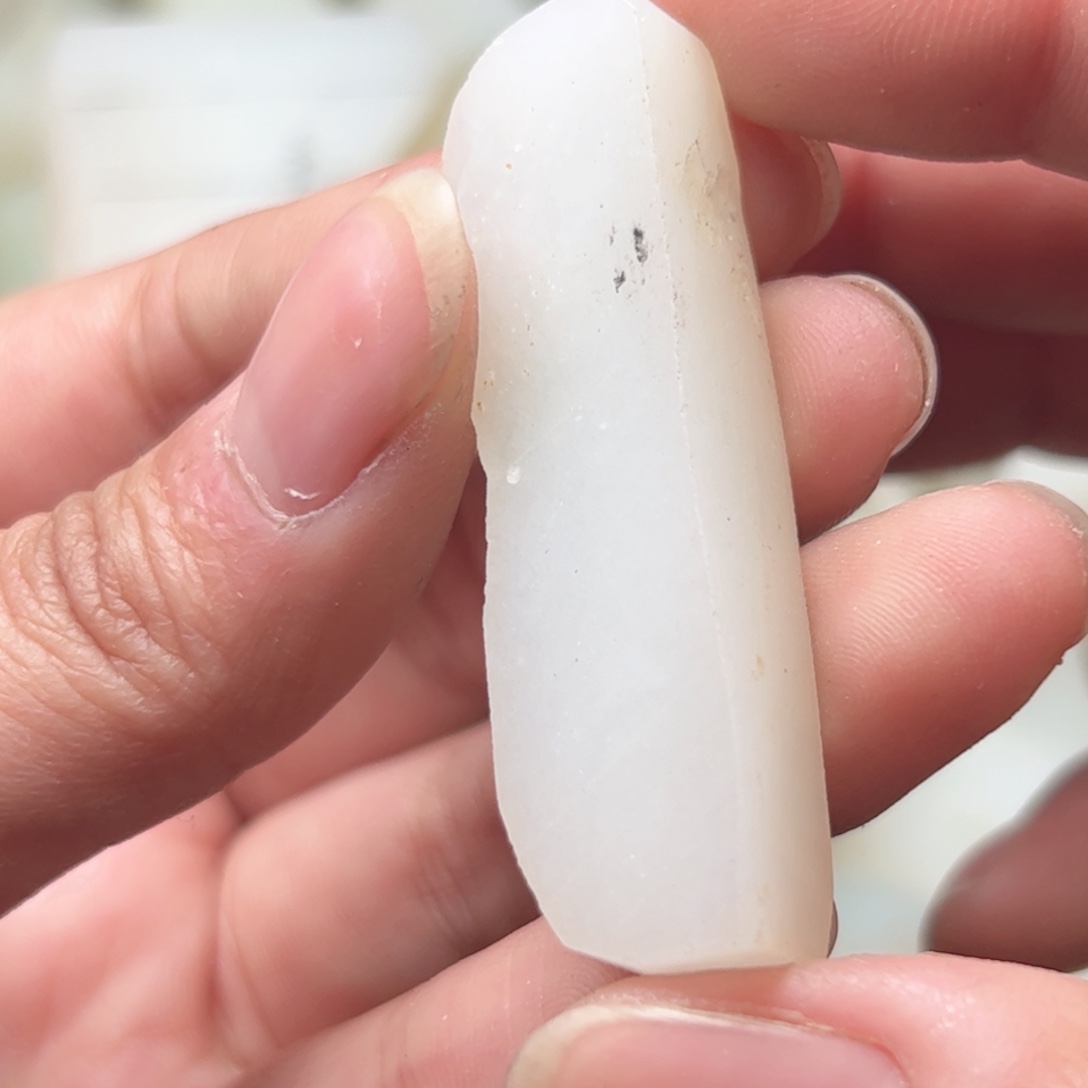 和田玉未镶嵌项链