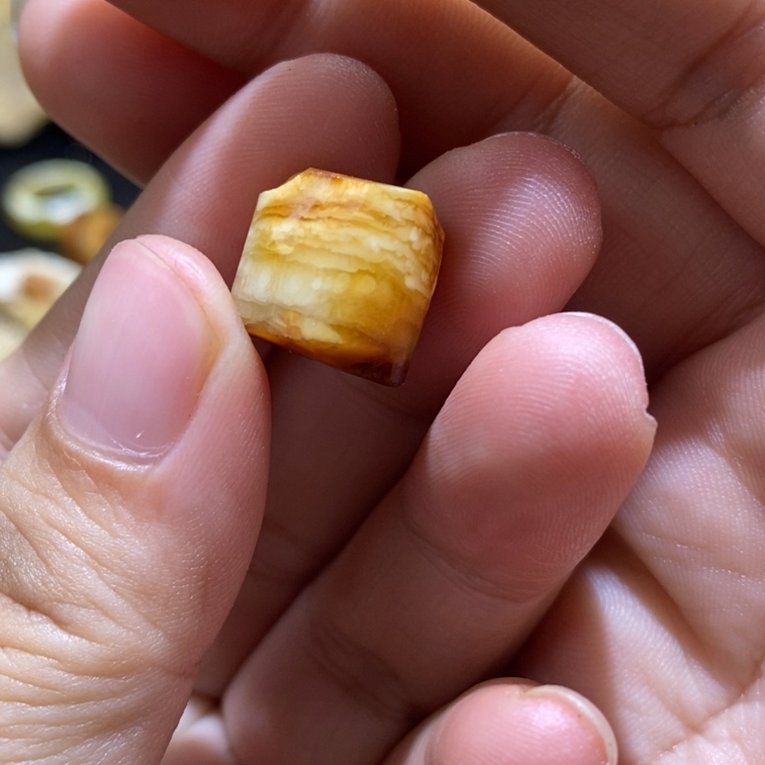 定制琥珀未镶嵌11×10