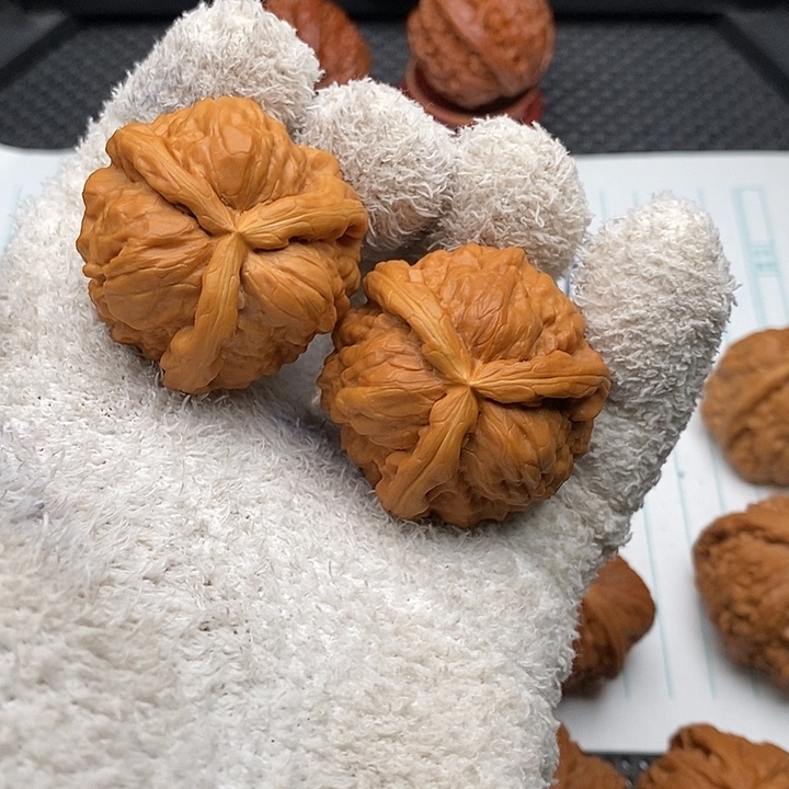 忠***业手串/手链核桃蛤蟆18