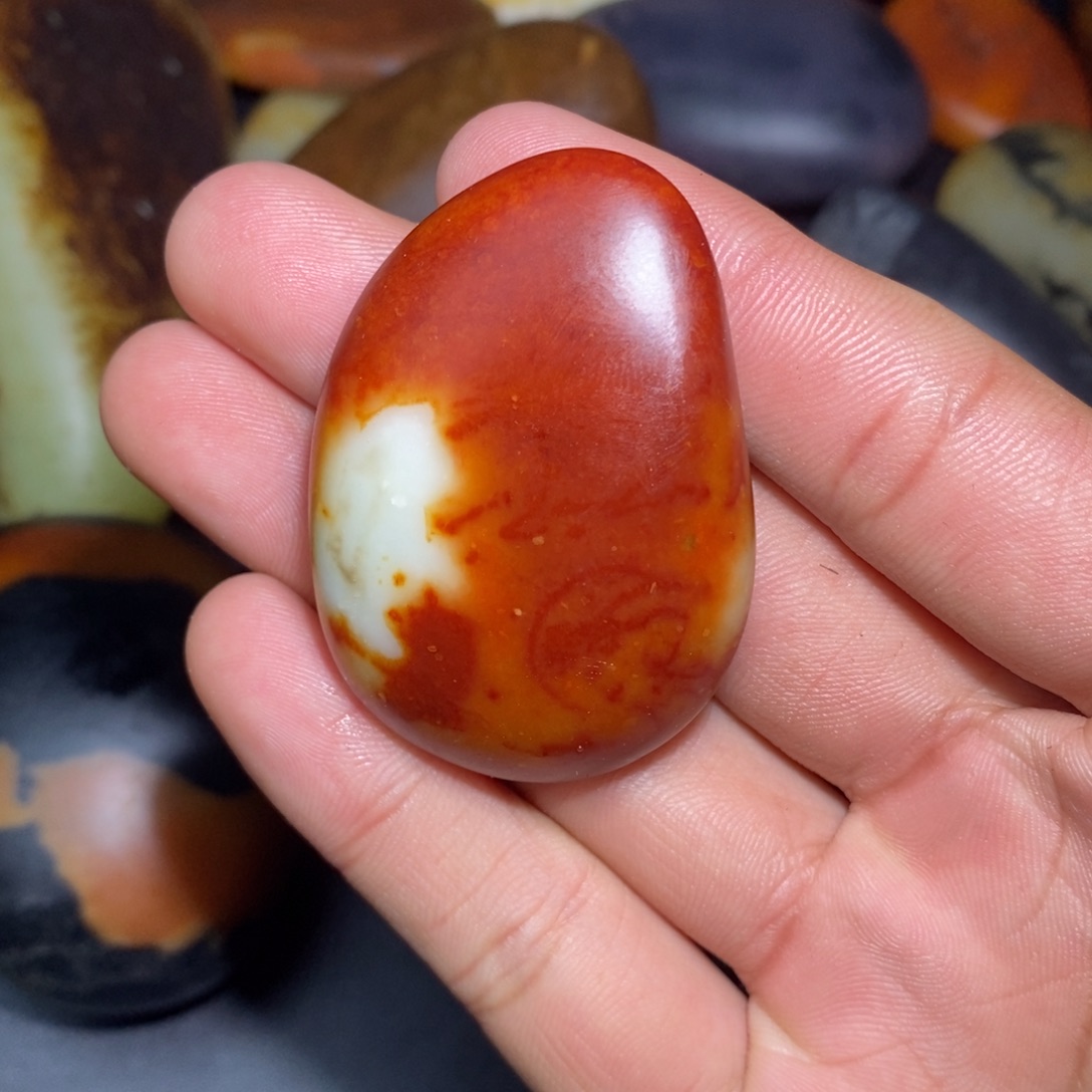 和田玉未镶嵌珠宝奇石