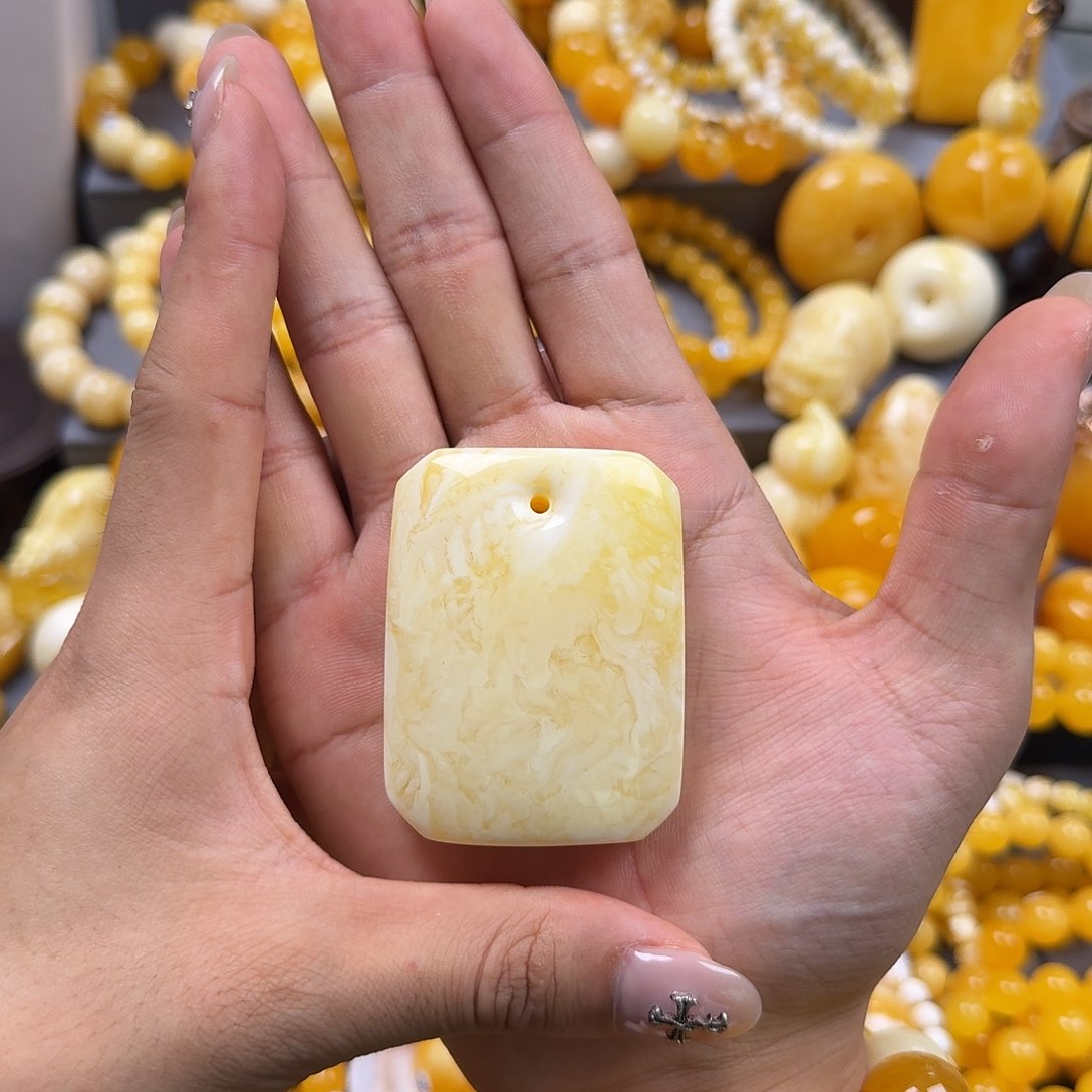 琥珀珠宝奇石未镶嵌方牌