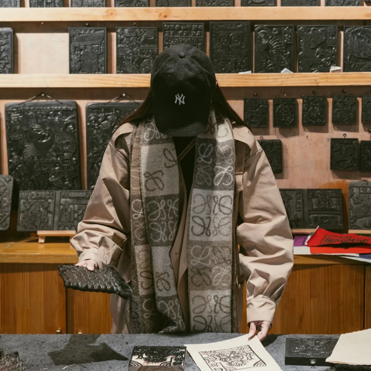 秋冬季双面羊绒拼色格子围巾女高级感加厚保暖百搭长款披肩送