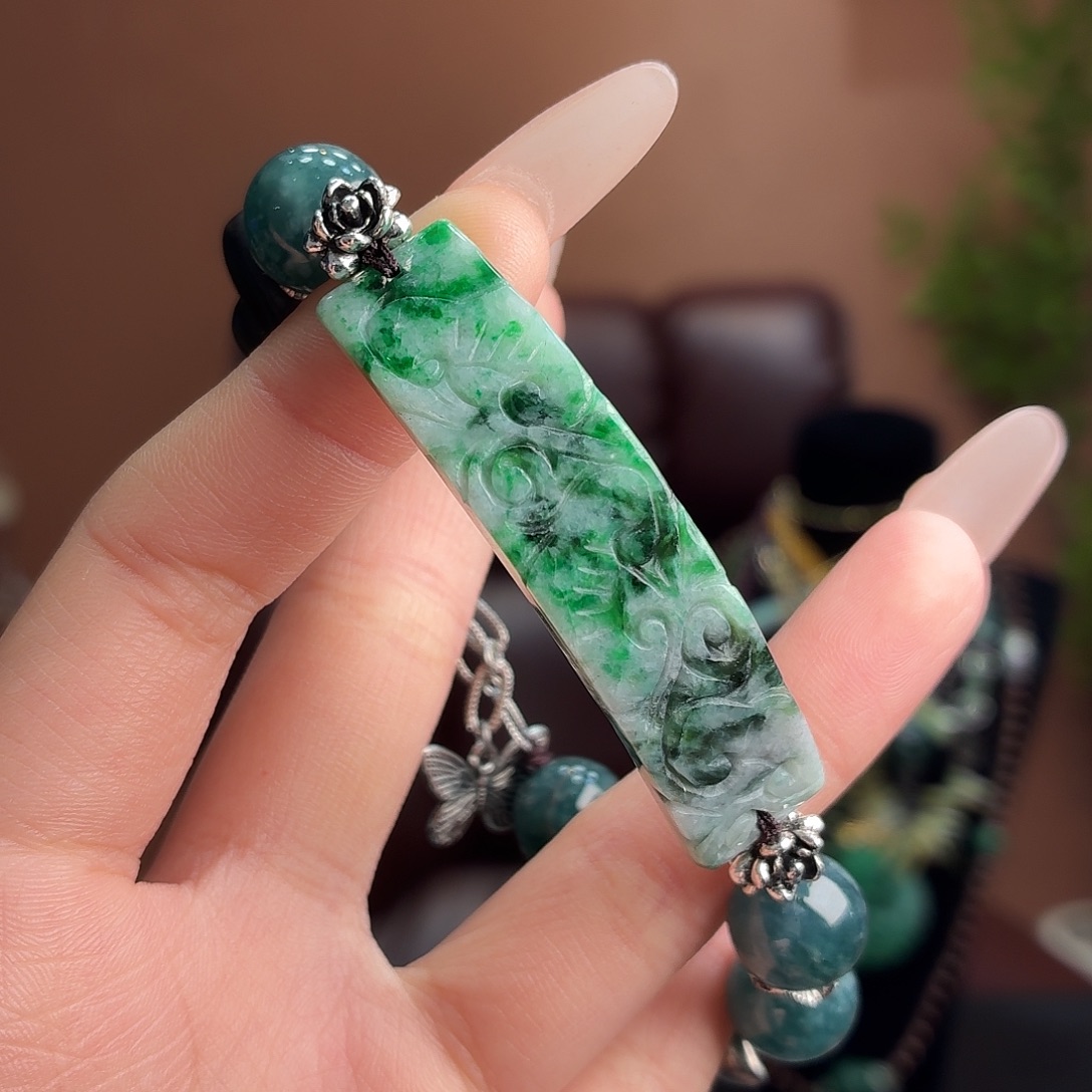 翡翠未镶嵌耳饰手串