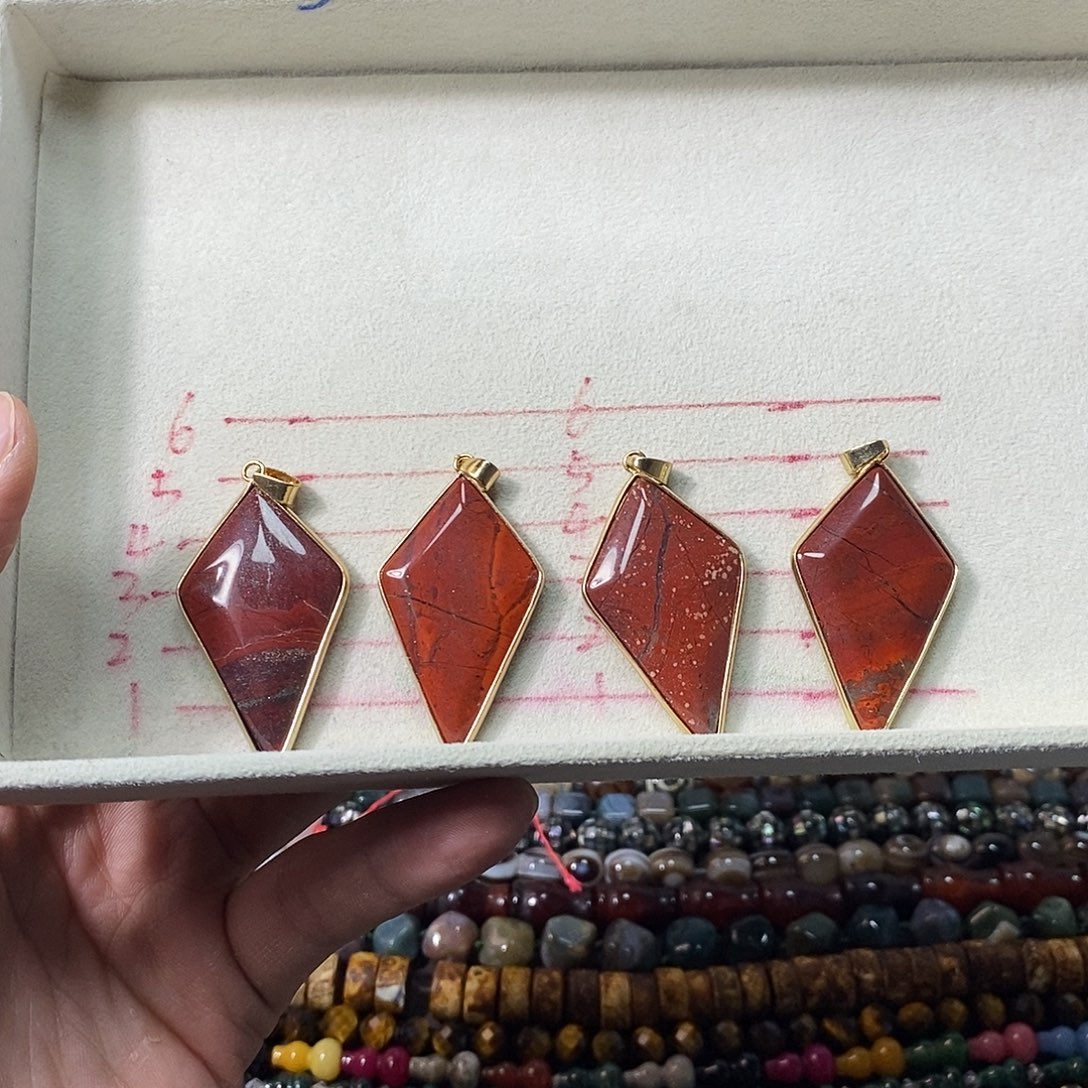 麋***妞石英质玉未镶嵌，自选2单，