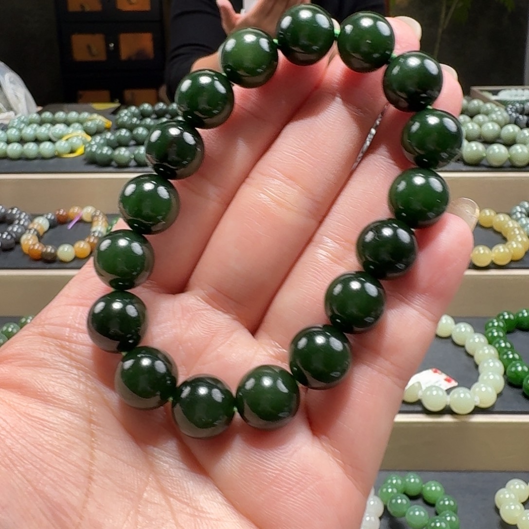 和田玉（碧玉）未镶嵌手链俄红皮老料 12 菠菜绿 