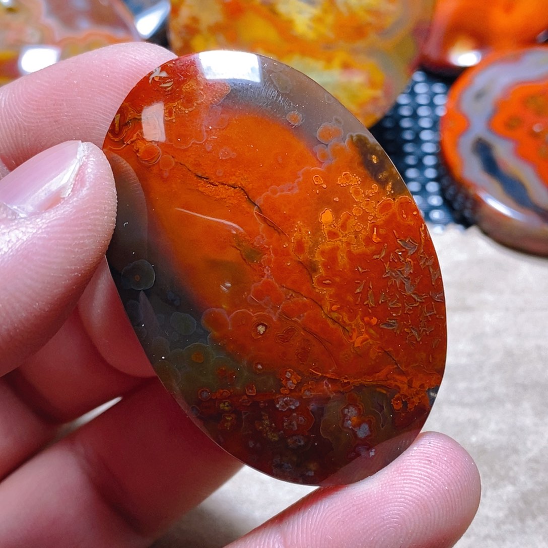 玛瑙/玉髓颈饰未镶嵌大****）