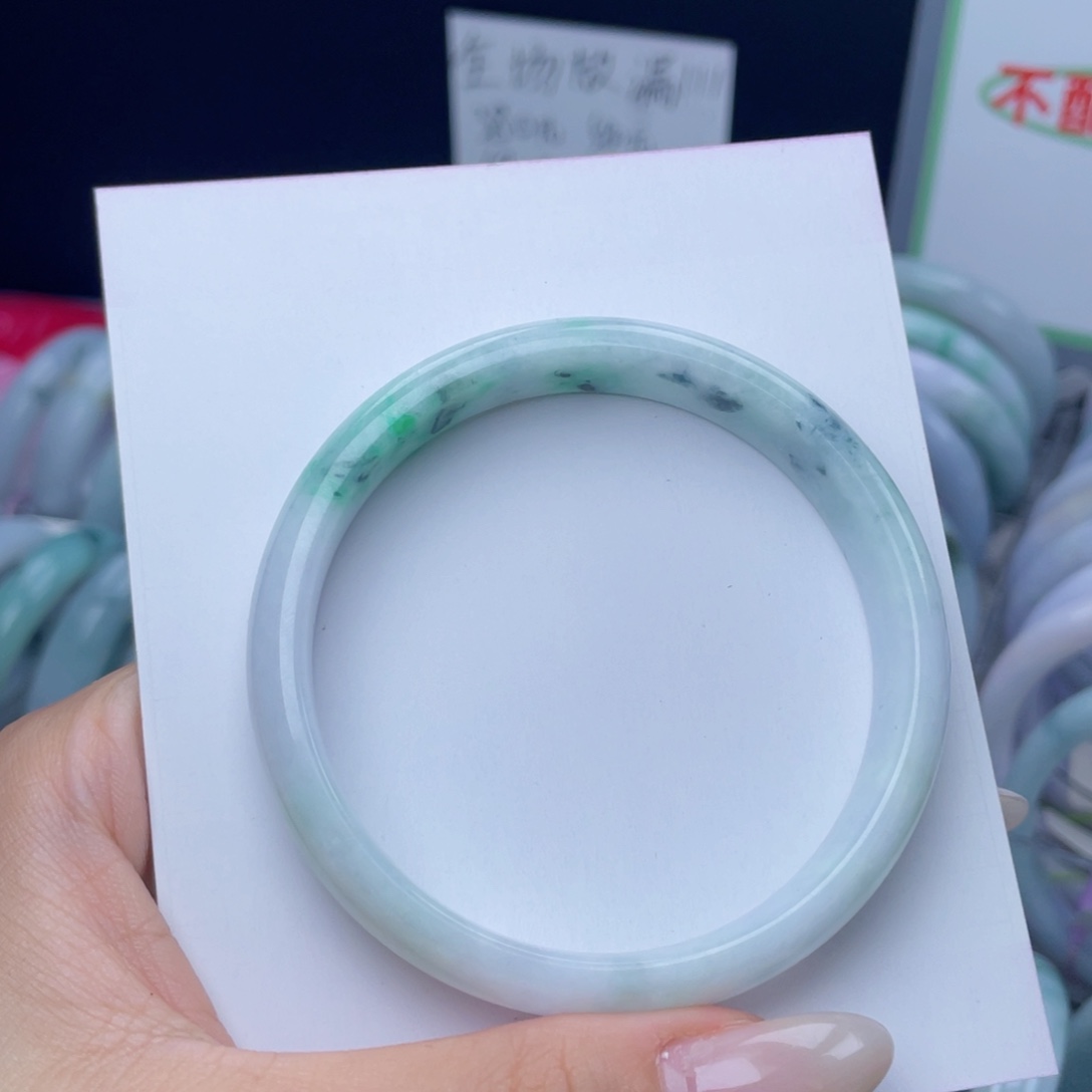 翡翠未镶嵌手镯60.4圈