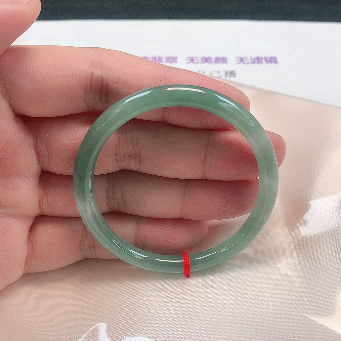 翡翠手镯（圆镯）未镶嵌264号