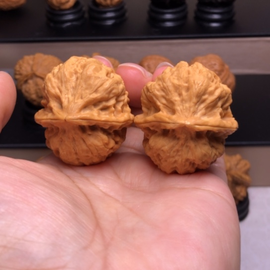 文玩核桃把件佛手疙瘩包68