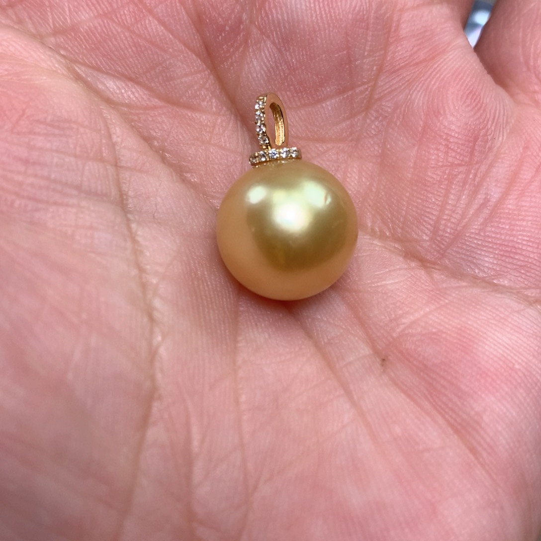 海水珍珠颈饰18K金镶嵌