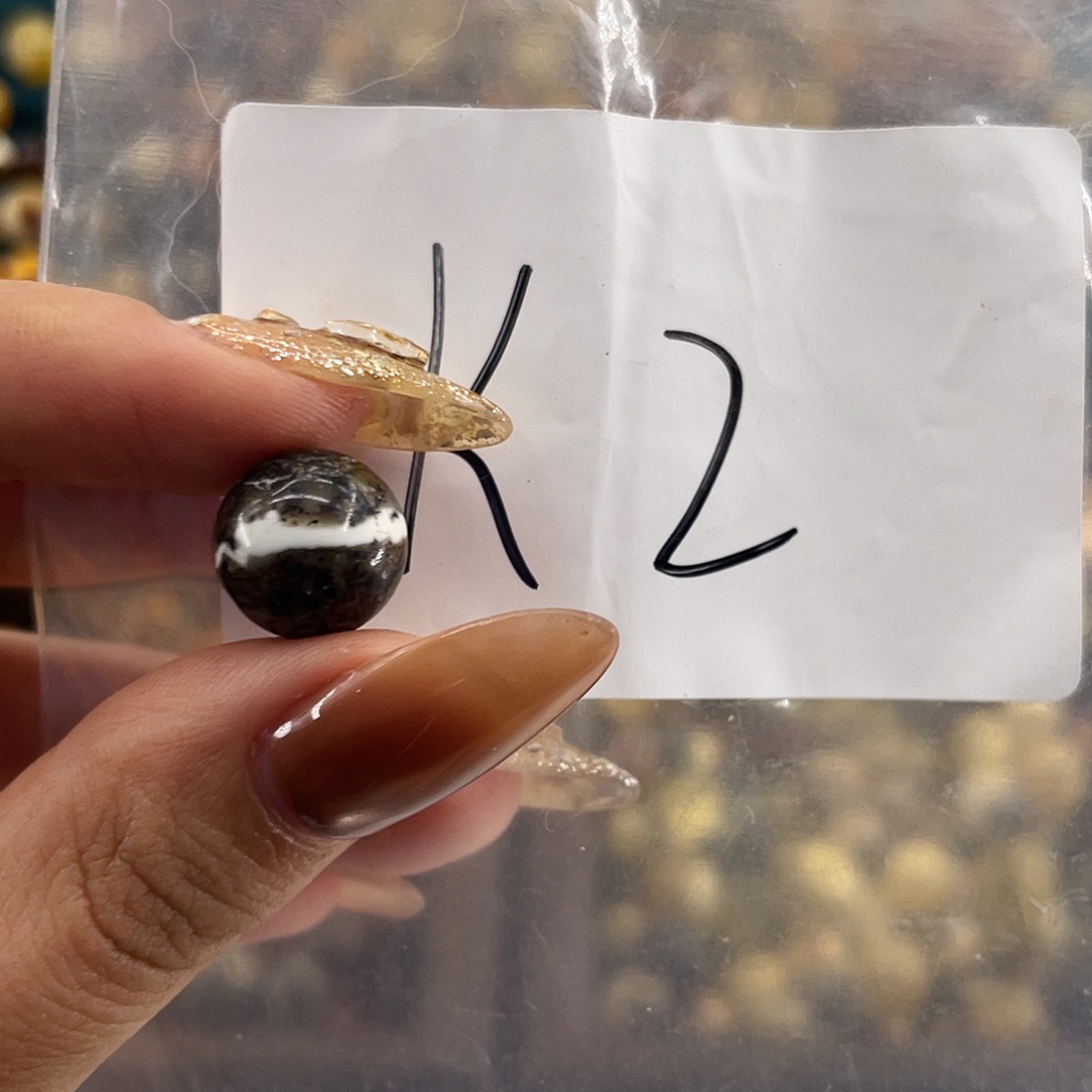 琥珀未镶嵌裸石12福利