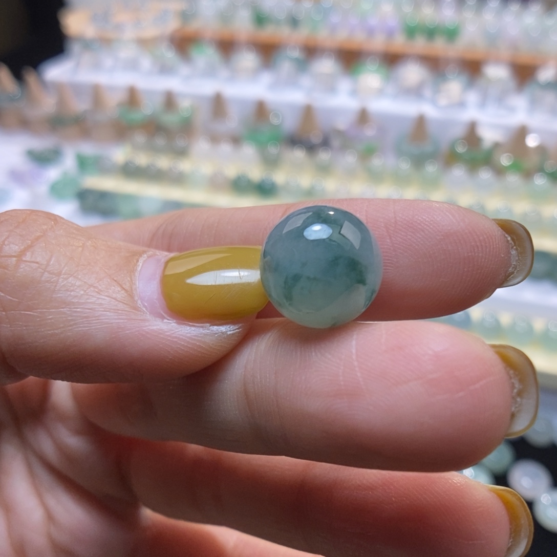 翡翠未镶嵌颈饰13飘花