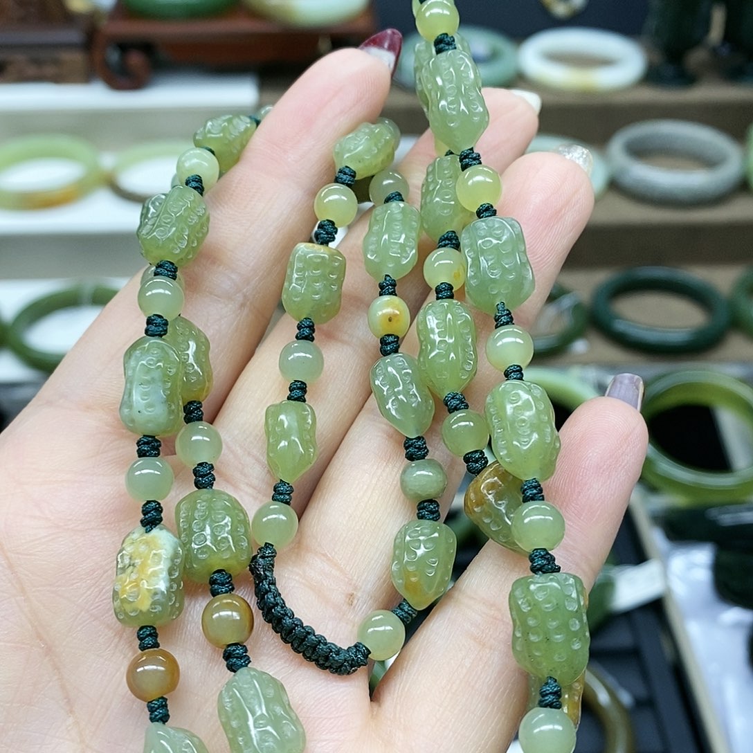 【闪购商品】和田玉颈饰未镶嵌和田玉花生