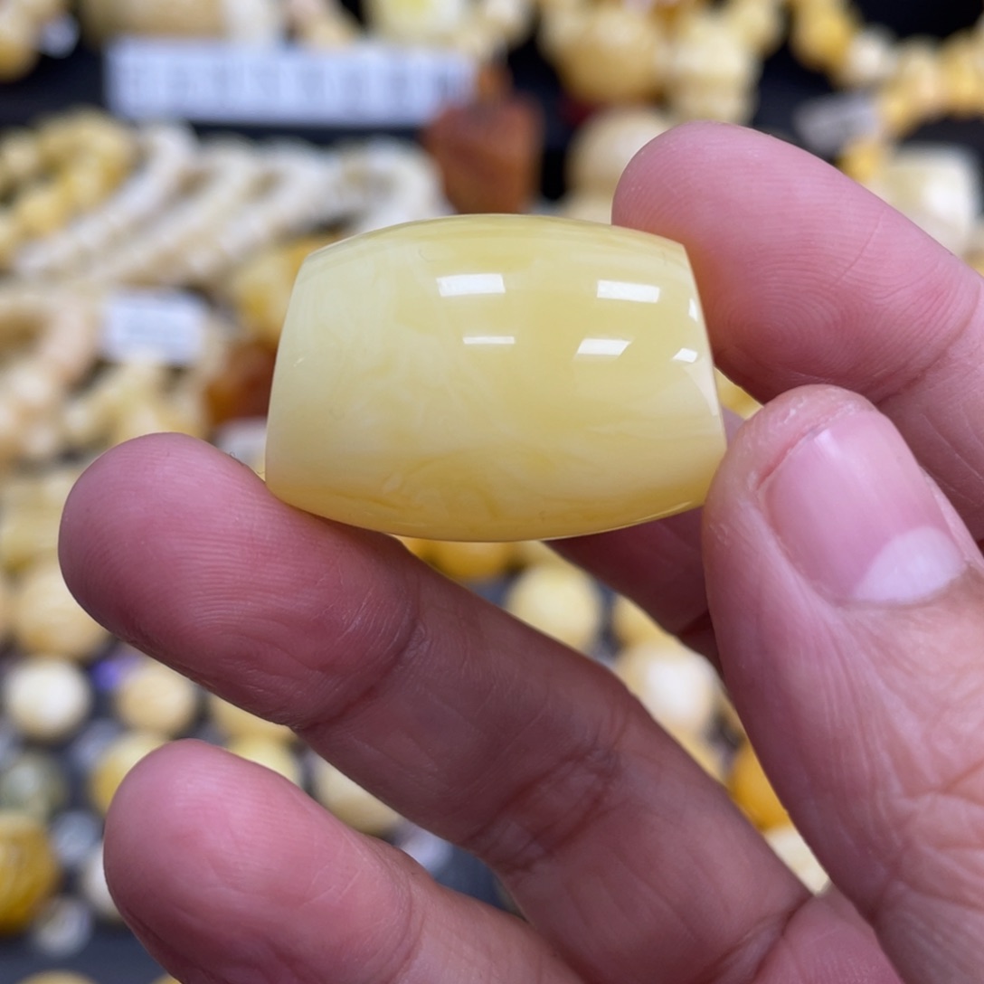 琥珀珠宝奇石未镶嵌29*20mm马蹄扣