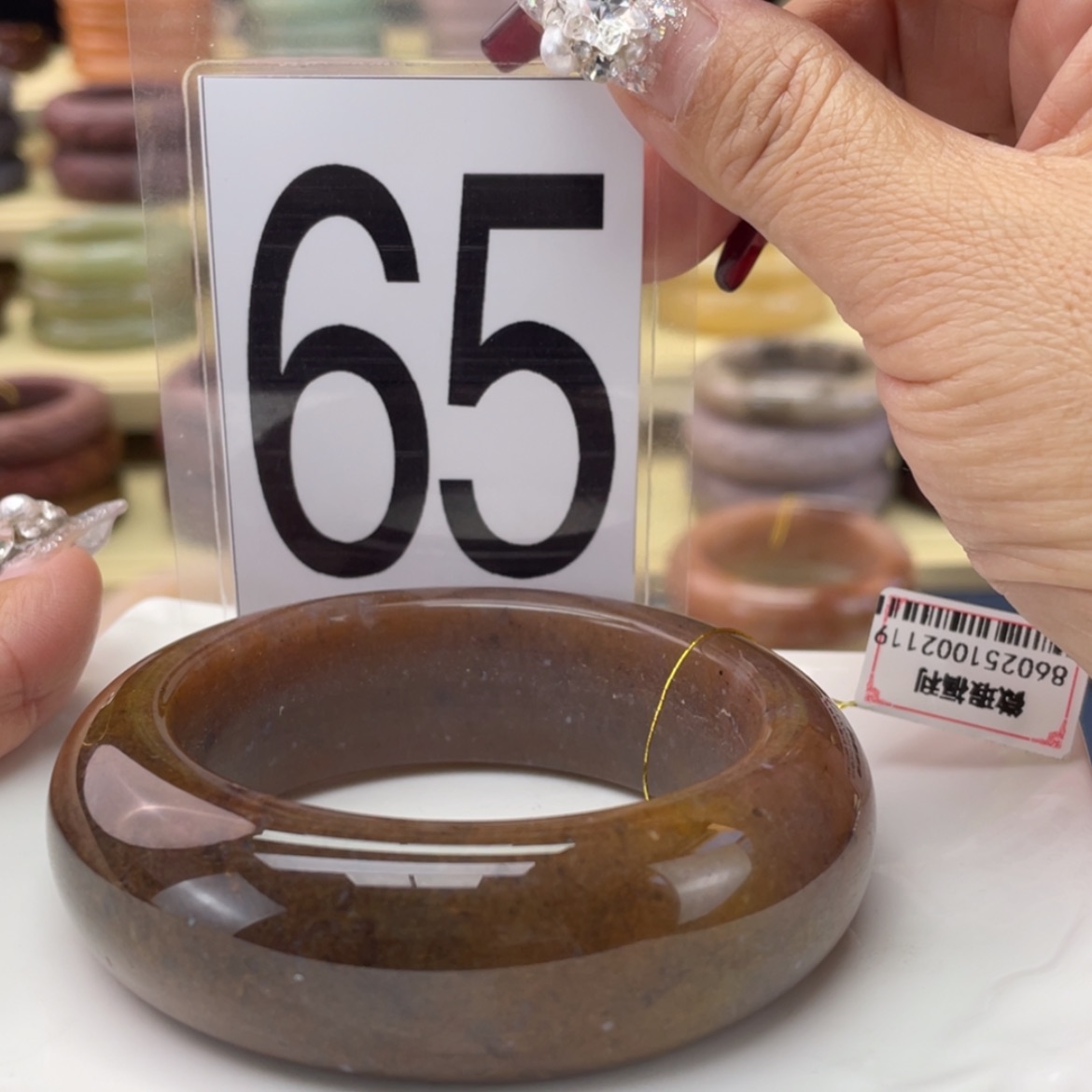 【闪购商品】石英质玉手镯未镶嵌